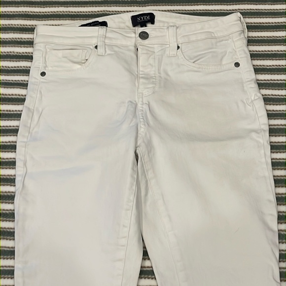 NYDJ Women’s Ami Skinny Jeans with LIFTXTUCK technology size 4P - Picture 2 of 8